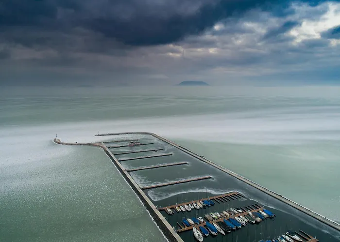 In Balatonmariafuerdo 19567 Lejlighed